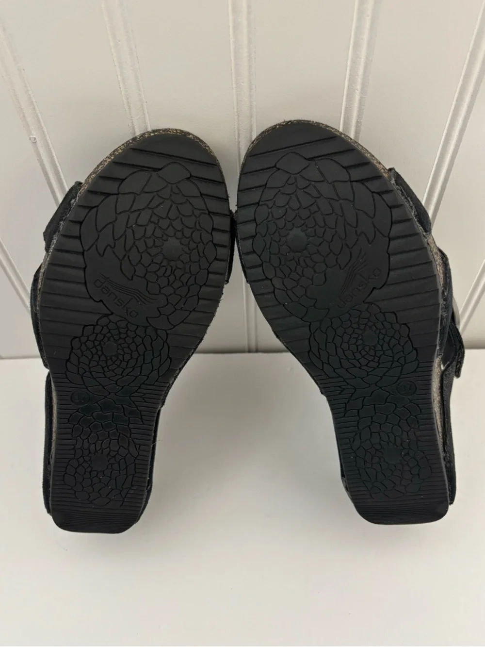 Dansko Susie Black Shimmer Leather Wedge Sandals Size EU 37 US 6.5-7 Comfort